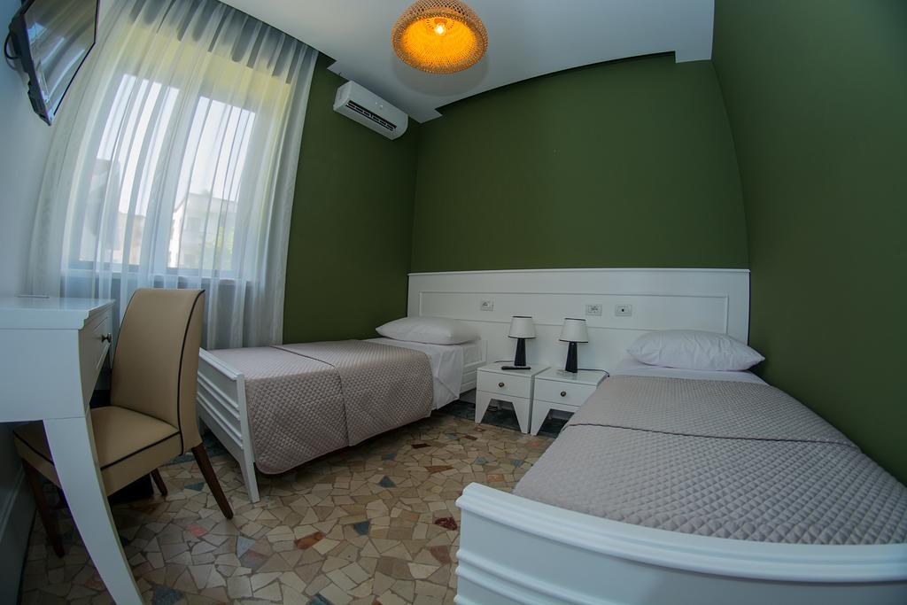 Artistic Tirana Blloku Hotel Room photo